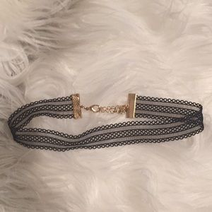 Black choker